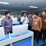 Gubernur Kepri Nurdin Basirun saat membuka Workshop Sistem Pengendalian Intern Pemerintah (SPIP) di Aula BPKP Kepri, Sekupang, Batam, Kamis (5/4).