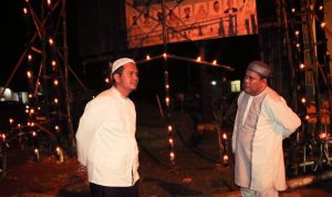 Bupati Bintan meninjau lampu cangkok