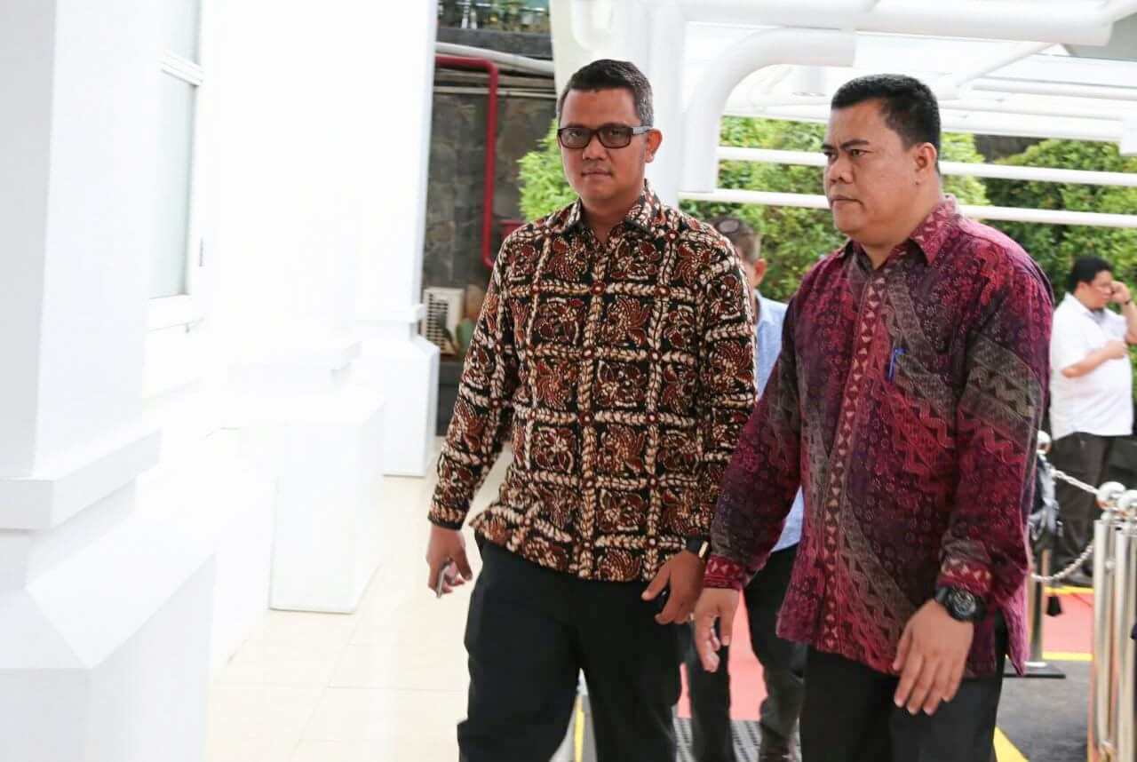 Bupati Bintan saat melakukan peninjauan