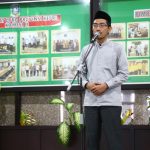 Anggota DPRD Kepri, H. Abdul Rahman Lc menyampaikan sepatah kata dalam acara buka bersama keluarga besar Setwan Kepri