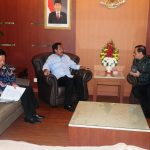 Gubernur H Nurdin Basirun menjemput Presiden Joko Widodo dalam lawatannya ke Kepri tahun ini untuk melihat potensi besar Tanjungpinang dan Bintan. Banyak sektor unggulan di pulau dengan dua pemerintahan kabupaten dan kota ini untuk meningatkan kesejahteraan masyarakat.