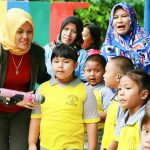 Debby Ingatkan Orang Tua Bahaya Gadget Bagi Anak, Serta Ide Pemutaran Lagu Nasionalisme di Sekolah. Ini Alasannya