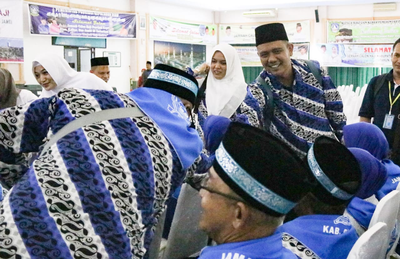 6 Jama'ah Haji Kabupaten Bintan Berangkat Ke Tanah Suci