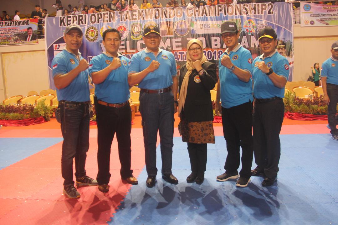 Wagub Berharap Prestasi Taekwondo Kepri Terus Berkembang