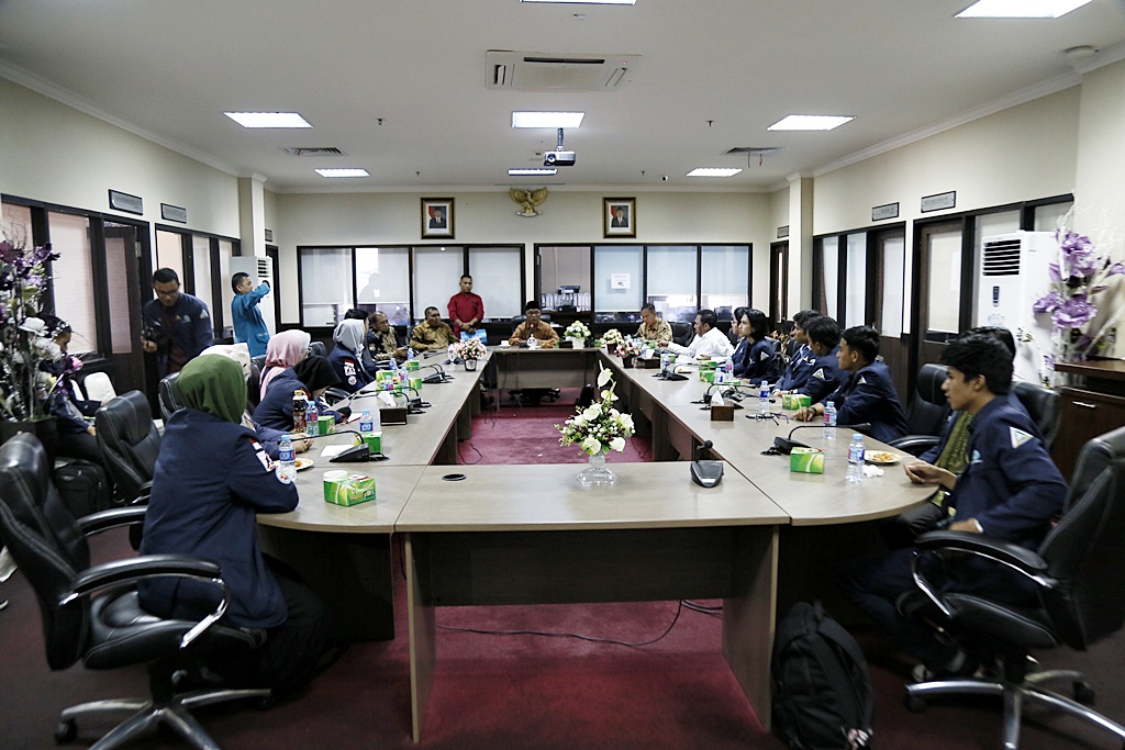 Dewan Legislatif Mahasiswa Politeknik Negeri Batam berkunjung ke Komisi I DPRD Kepri