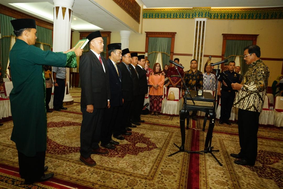 Nurdin Minta Pengurus Baru Wujudkan Keberhasilan dan Keterbukaan Informasi di Kepri
