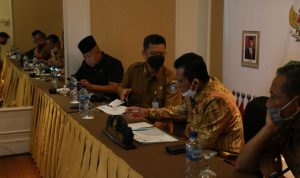 Rapat UMP