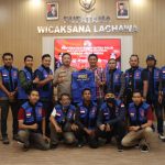 Bagikan Rompi Khusus Kepada Jurnalis, Kapolresta Tanjungpinang: Saya Ini Sayang Kalian