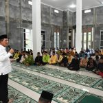 Safari Ramadan di Penuba, Gubernur Ansar Tinjau Renovasi Masjid Hasil Dana Hibah