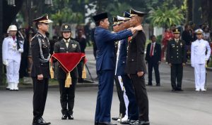 Presiden Lantik 833 Calon Perwira TNI dan Polri