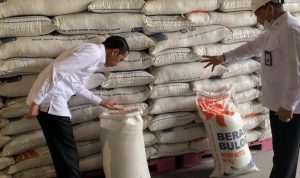 Presiden-cek-beras-1024x576